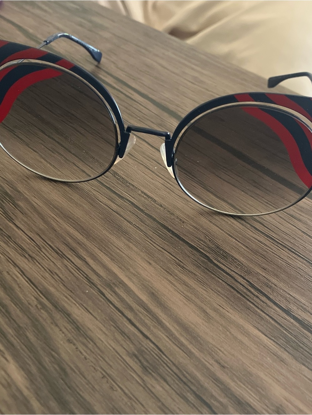 Fendi Hypnoshine FF0215S Round Sunglasses Matte Black with Red Accent - Picture 4 of 5